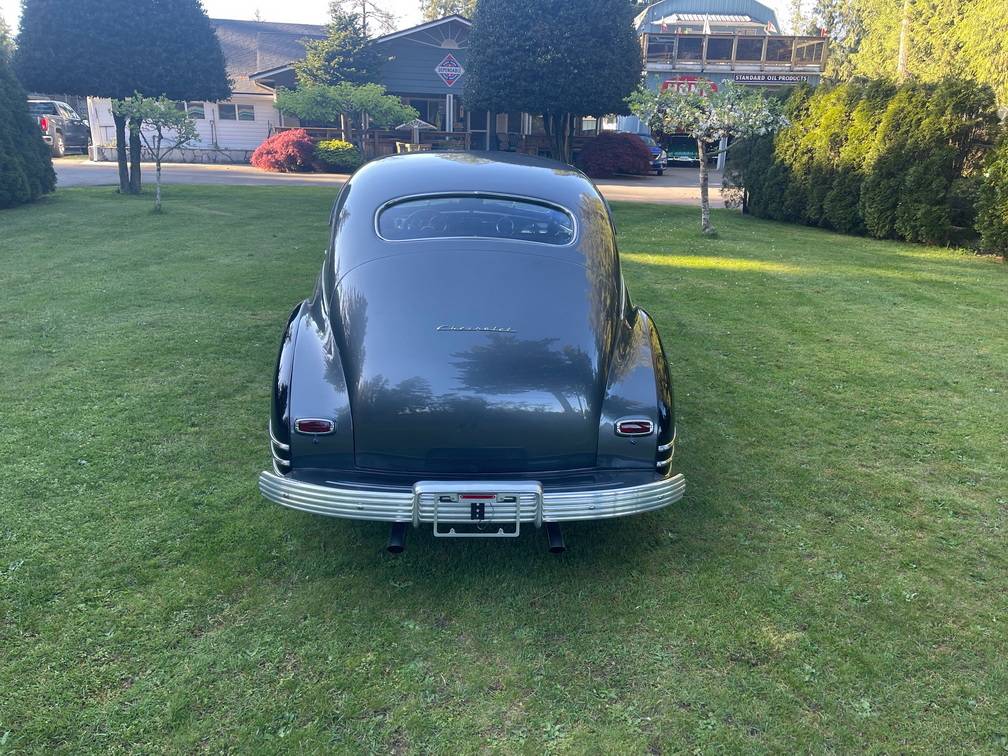 Chevrolet-Fleetline-1948-grey-4