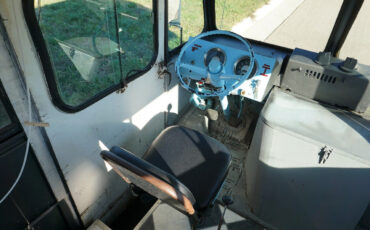 Chevrolet-G20-Van-1966-Classic-Car-28