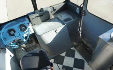 Chevrolet-G20-Van-1966-Classic-Car-29