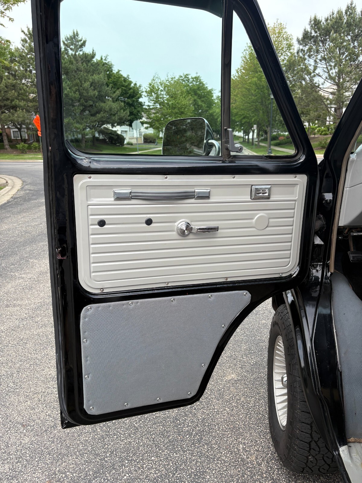 Chevrolet-G20-Van-1982-Minivan-7