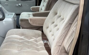 Chevrolet-G20-Van-1982-Minivan-8