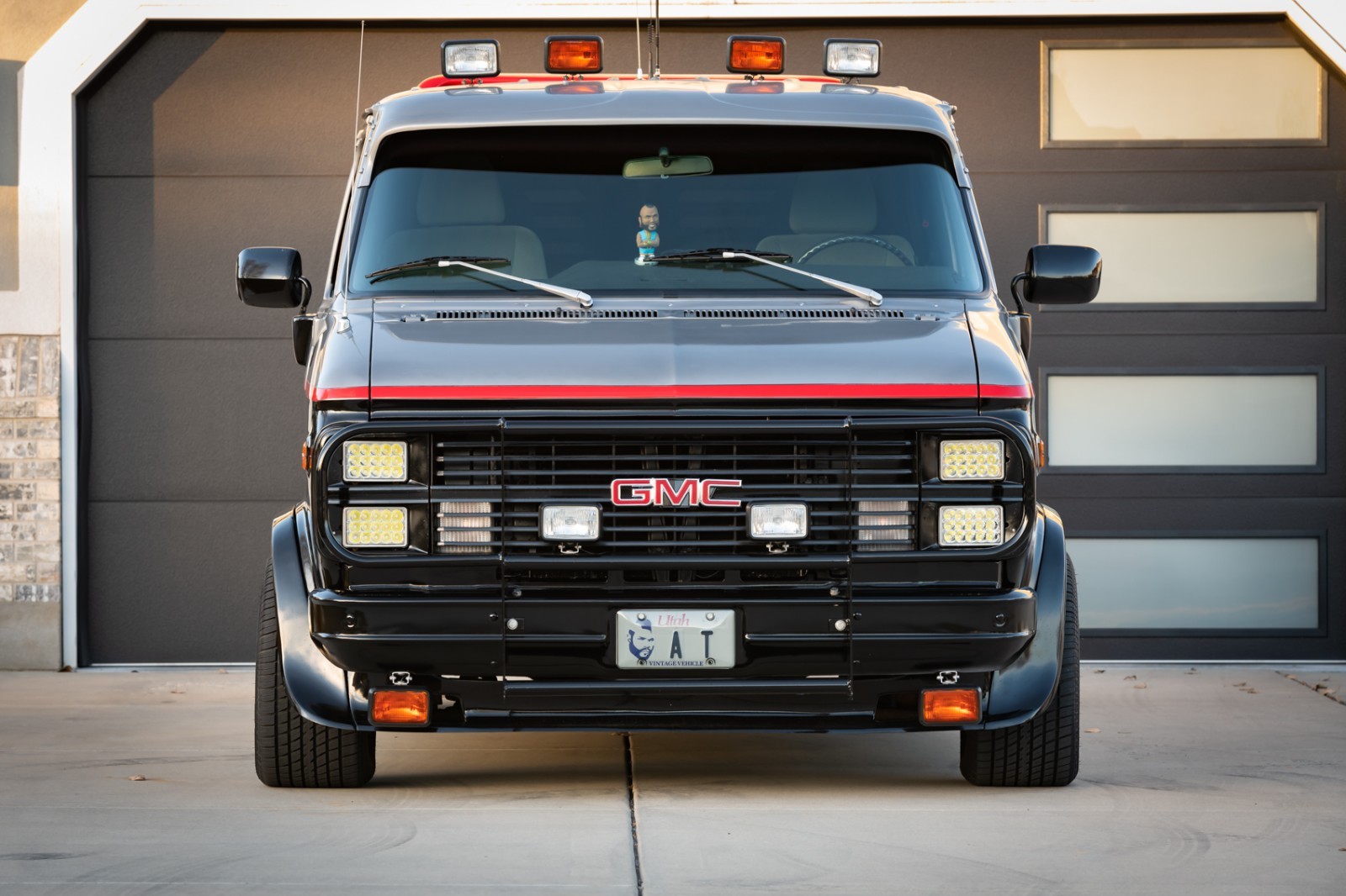 Chevrolet-G20-Van-1984-Standard-Passenger-Van-5