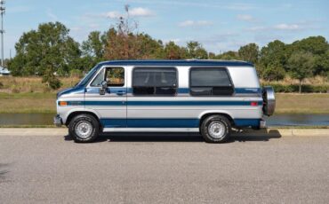 Chevrolet-G20-Van-1990-Van-17