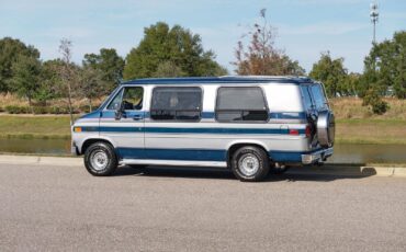 Chevrolet-G20-Van-1990-Van-18