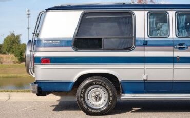 Chevrolet-G20-Van-1990-Van-34