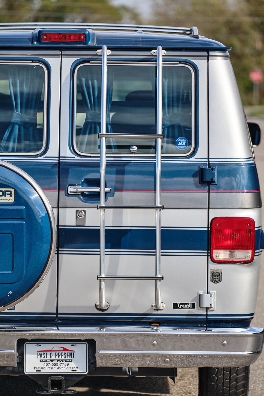 Chevrolet-G20-Van-1990-Van-36