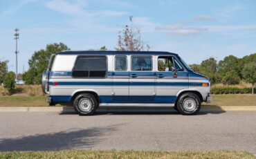 Chevrolet-G20-Van-1990-Van-6