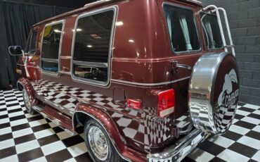 Chevrolet-G20-Van-1992-MinivanVan-2