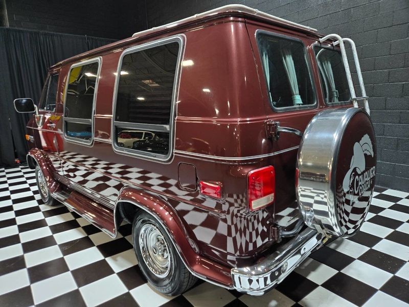 Chevrolet-G20-Van-1992-MinivanVan-2