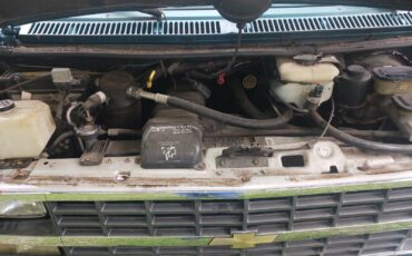 Chevrolet-G20-Van-1994-Standard-Passenger-Van-10