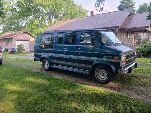 Chevrolet-G20-Van-1994-Standard-Passenger-Van-11