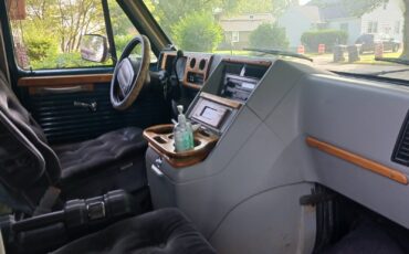 Chevrolet-G20-Van-1994-Standard-Passenger-Van-3