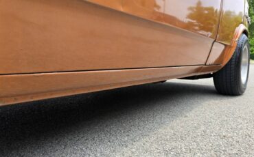 Chevrolet-G20-van-1976-orange-10