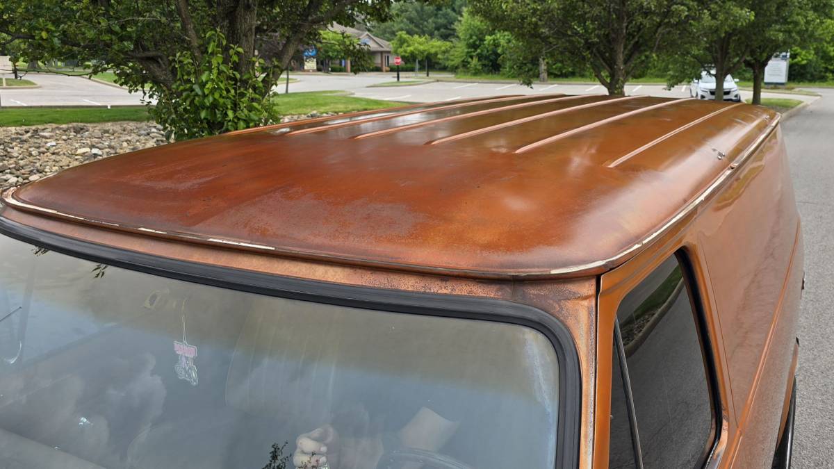 Chevrolet-G20-van-1976-orange-3