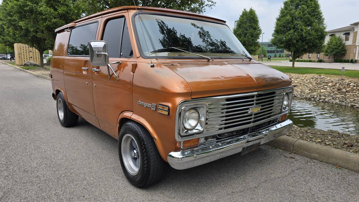 Chevrolet G20 van  1976 orange