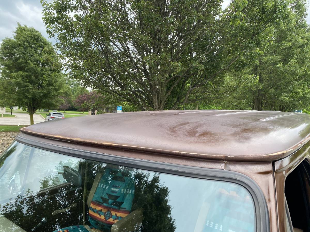 Chevrolet-G20-van-1977-brown-10