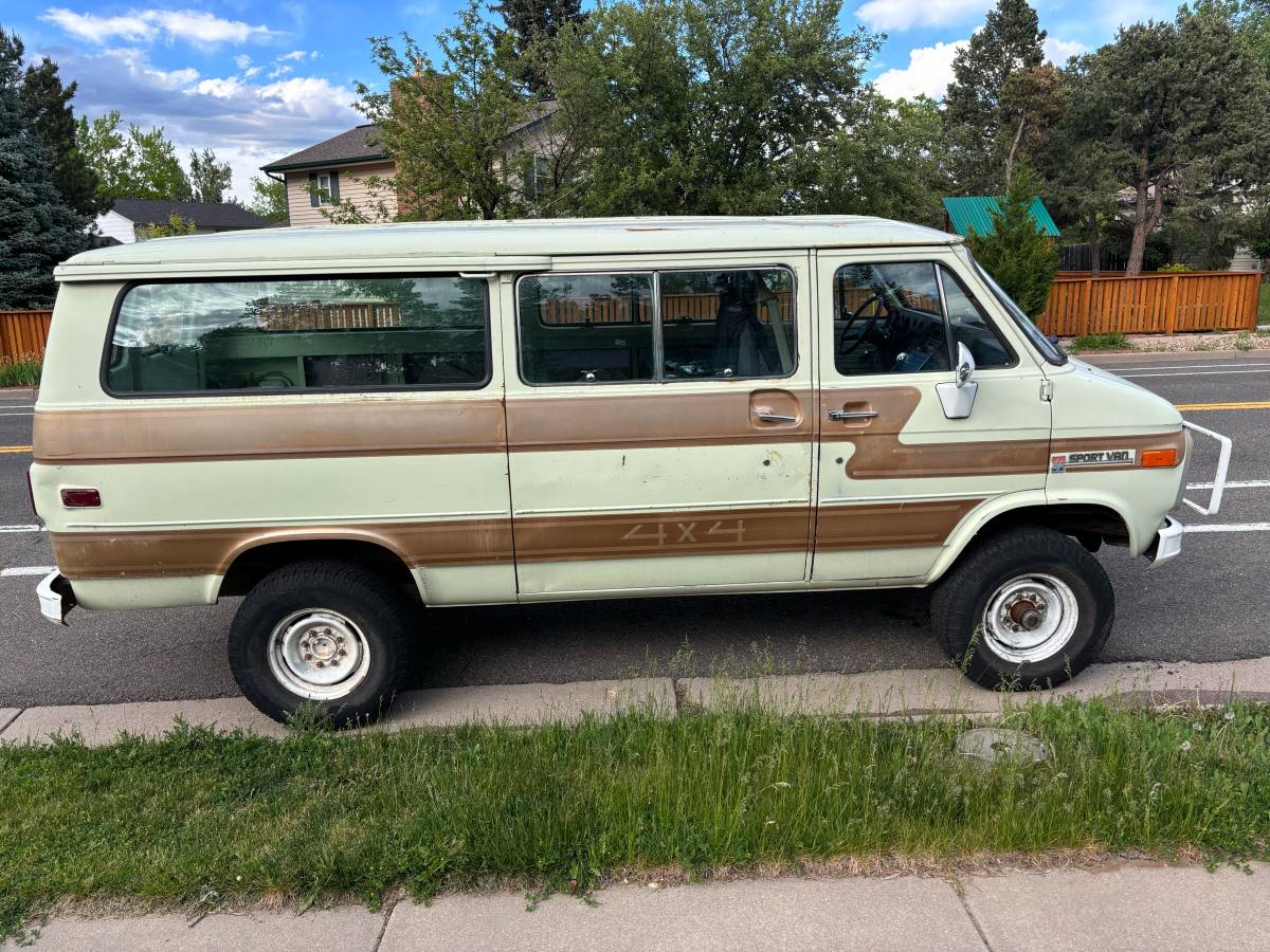 Chevrolet-G30-1985-1