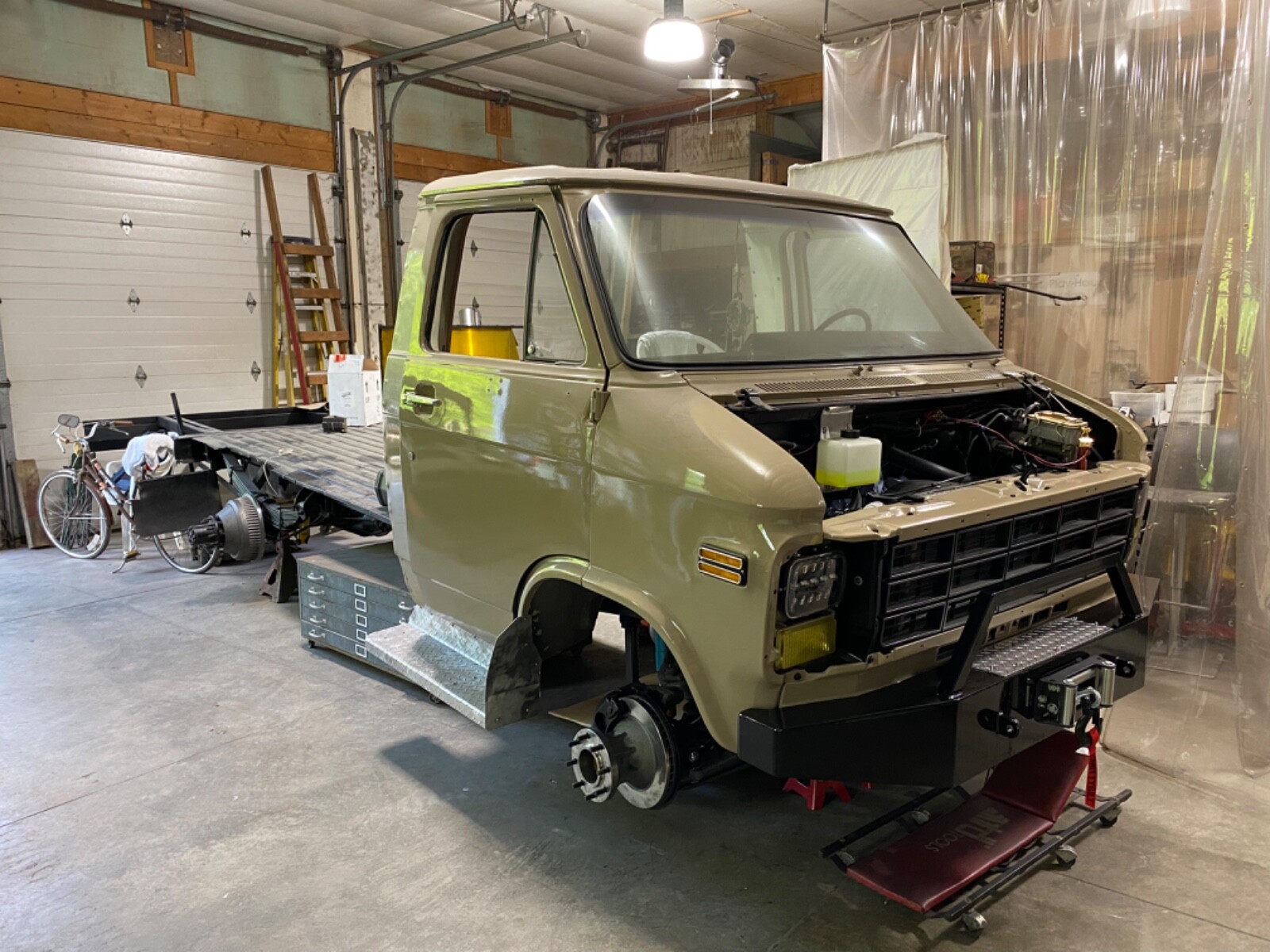 Chevrolet-G30-Van-1979-Van-Camper-25