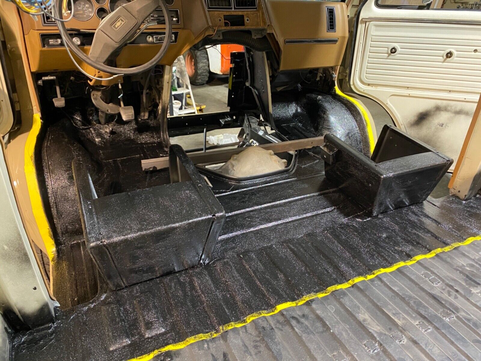 Chevrolet-G30-Van-1979-Van-Camper-26