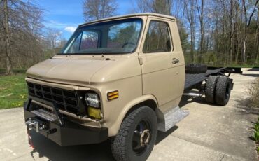 Chevrolet-G30-Van-1979-Van-Camper