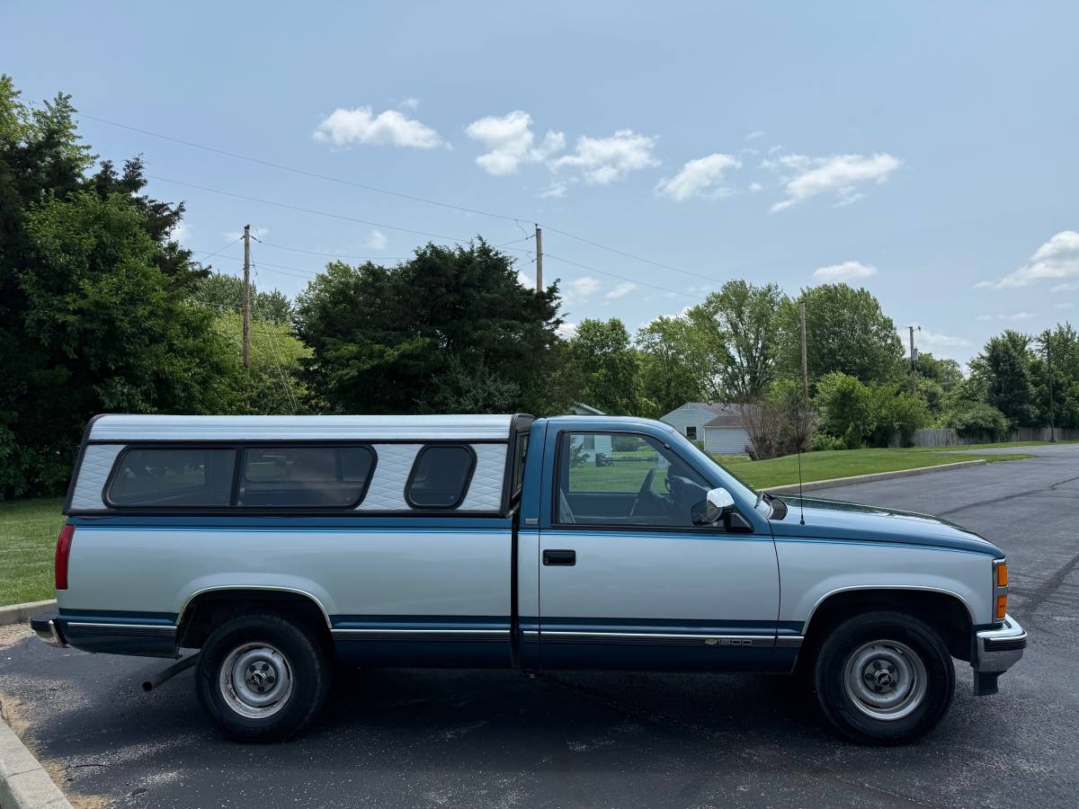 Chevrolet-Gmt-400-12-ton-nominal-1992-grey-15