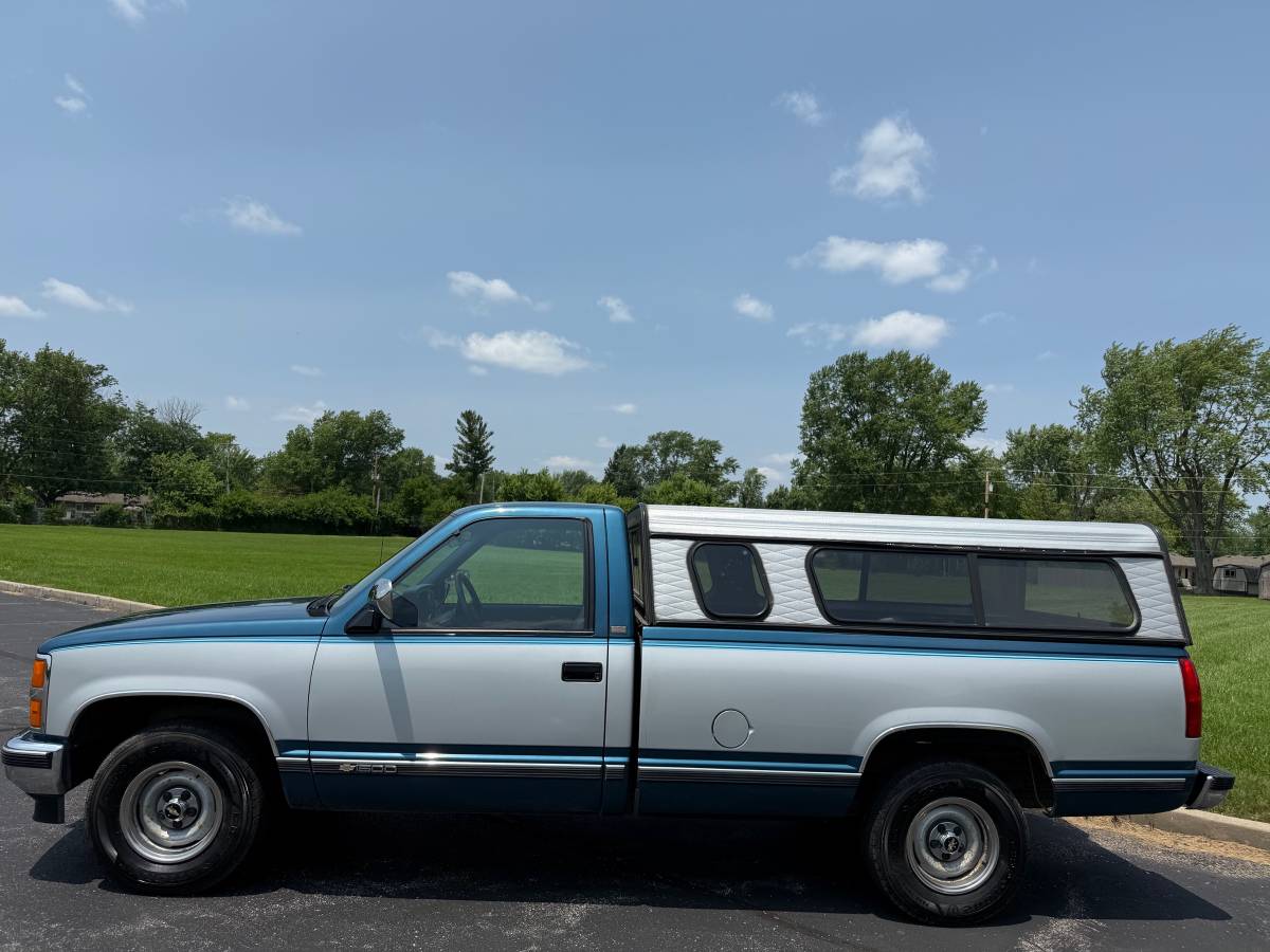 Chevrolet-Gmt-400-12-ton-nominal-1992-grey-2