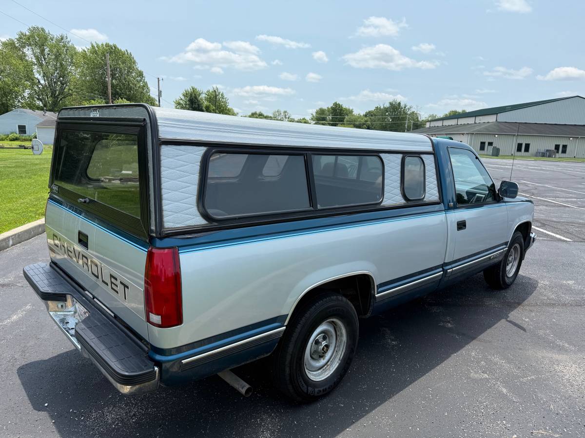 Chevrolet-Gmt-400-12-ton-nominal-1992-grey-7