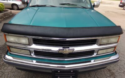 Chevrolet Gmt-400 1/2 ton nominal  1994 green