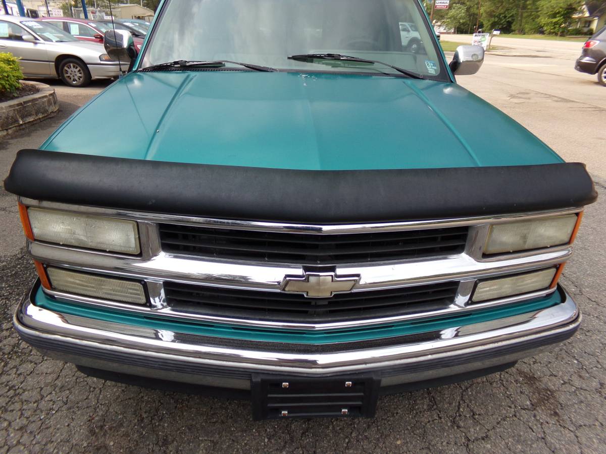 Chevrolet-Gmt-400-12-ton-nominal-1994-green