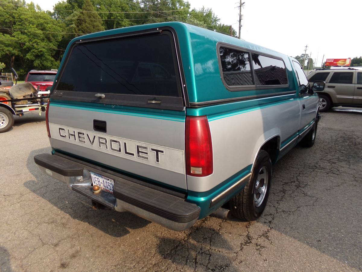 Chevrolet-Gmt-400-12-ton-nominal-1994-green-2