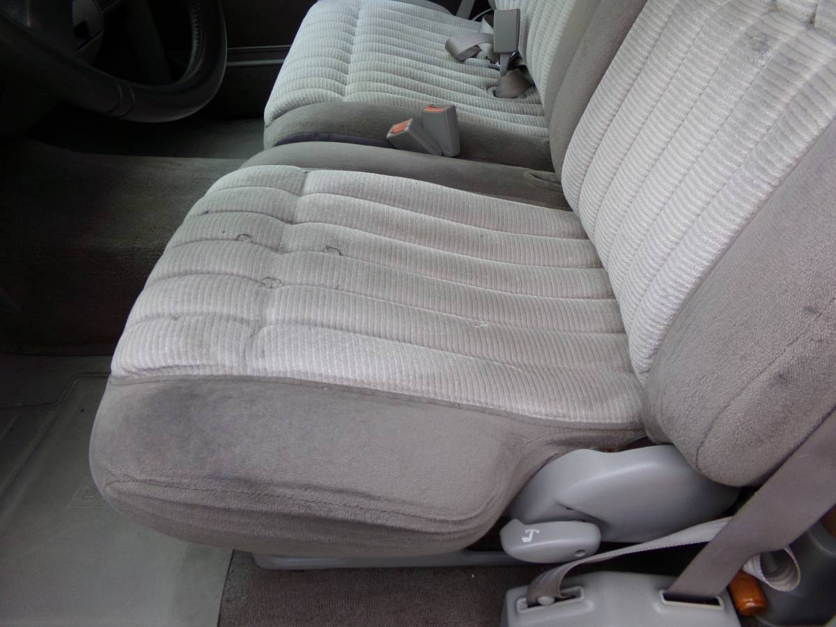 Chevrolet-Gmt-400-12-ton-nominal-1994-green-4