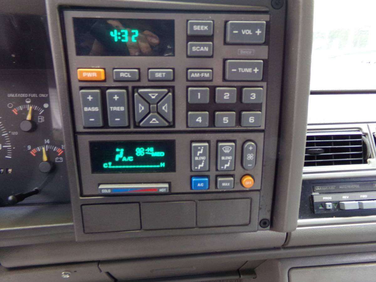 Chevrolet-Gmt-400-12-ton-nominal-1994-green-7