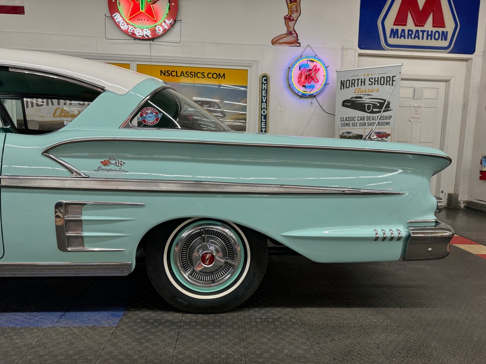 Chevrolet-Impala-1958-2-Door-23