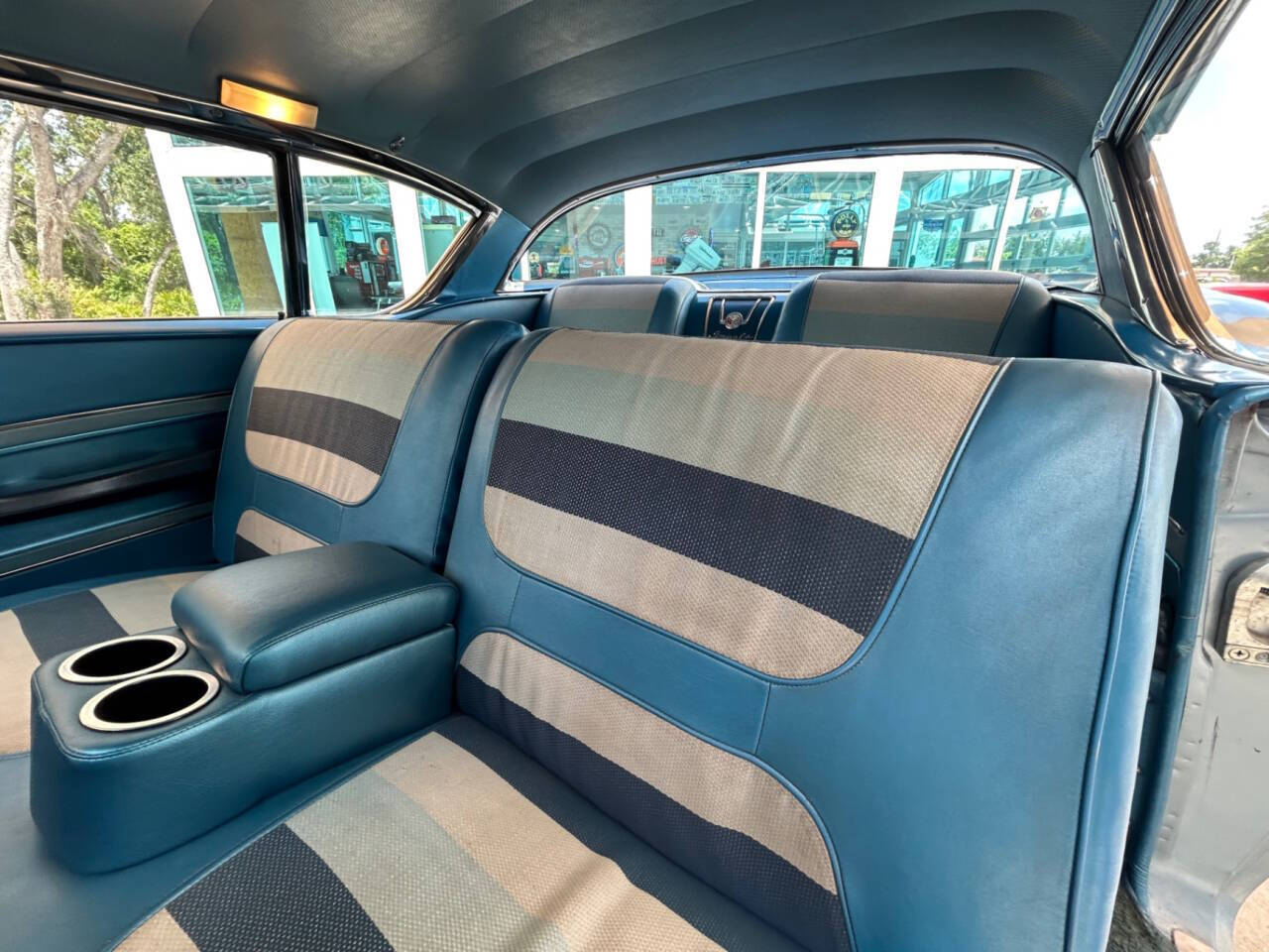 Chevrolet-Impala-1958-Coupe-22