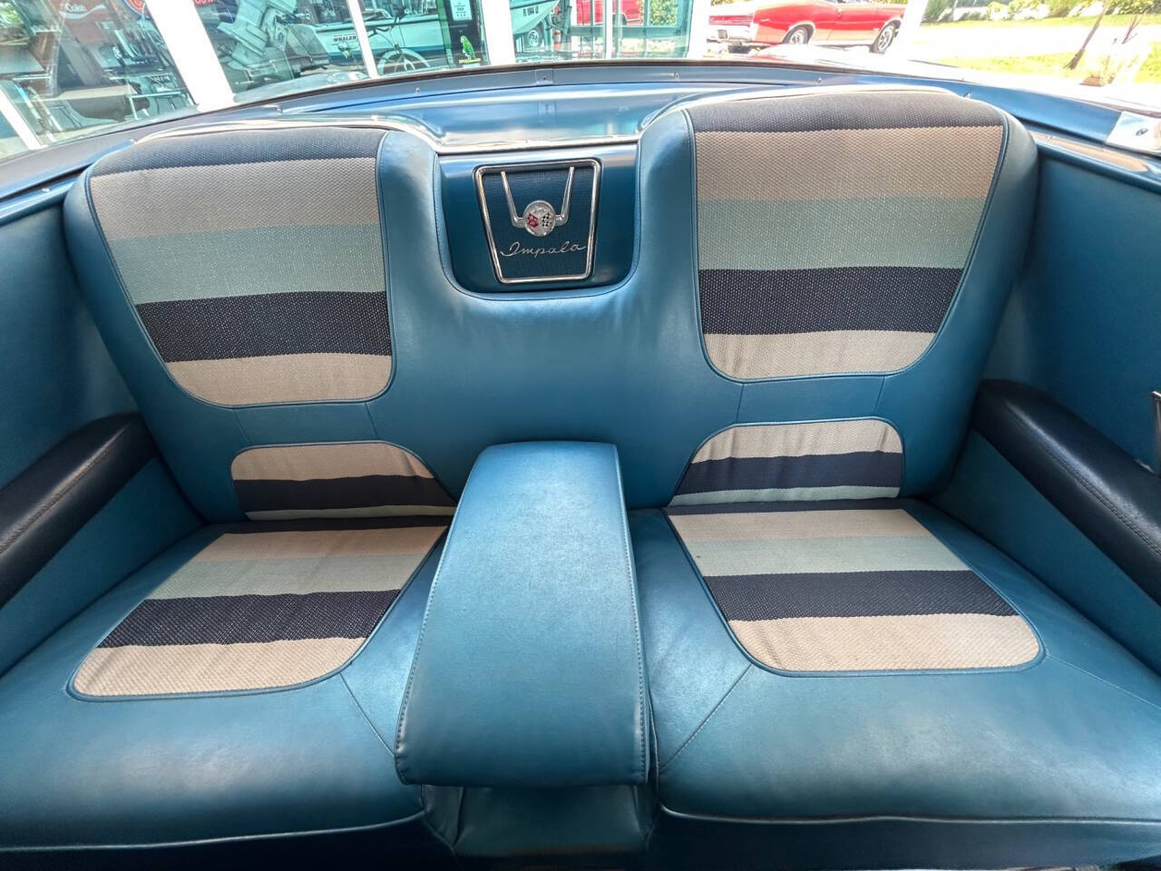 Chevrolet-Impala-1958-Coupe-23