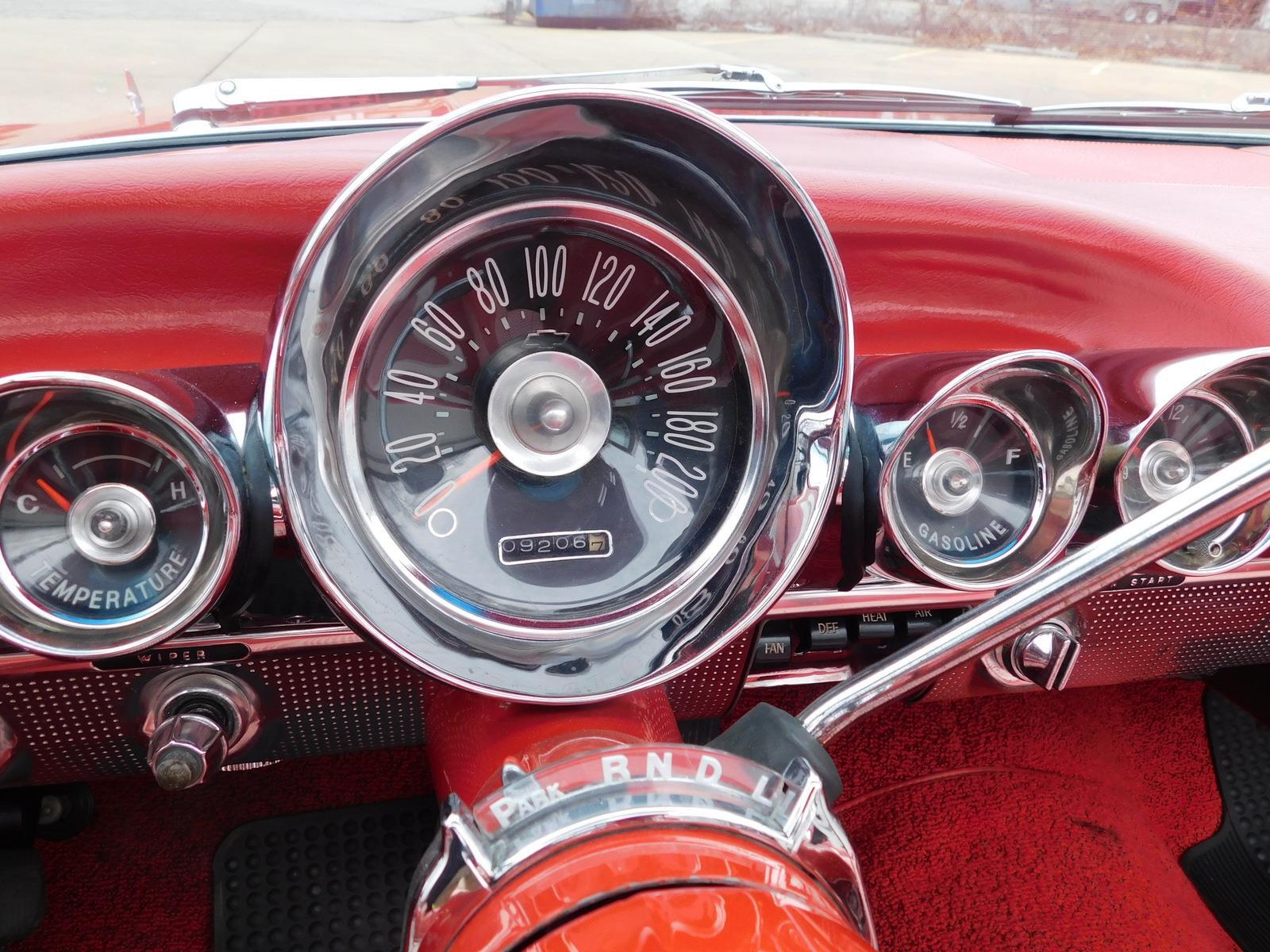 Chevrolet-Impala-1960-CONVERTIBLE-30