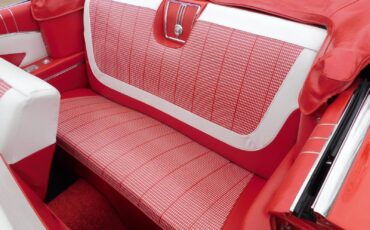 Chevrolet-Impala-1960-CONVERTIBLE-32