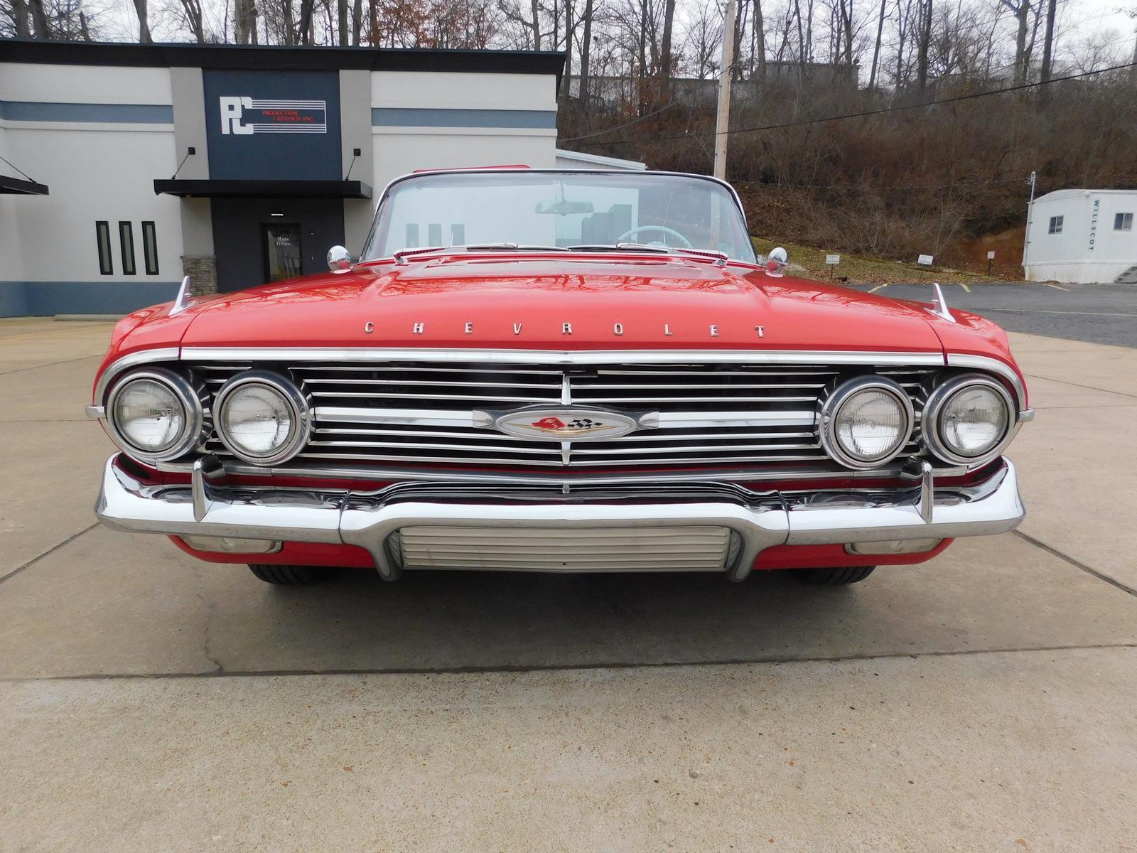 Chevrolet-Impala-1960-CONVERTIBLE-4