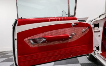 Chevrolet-Impala-1960-Convertible-15
