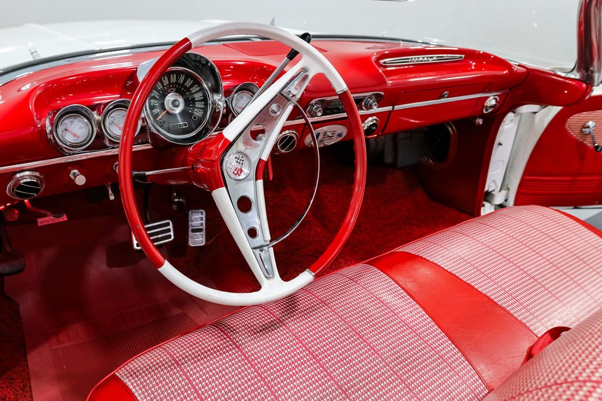 Chevrolet-Impala-1960-Convertible-16