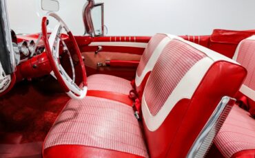 Chevrolet-Impala-1960-Convertible-17