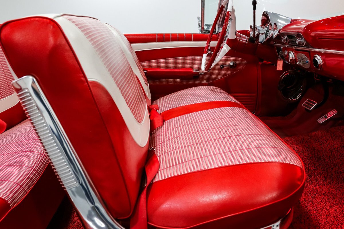 Chevrolet-Impala-1960-Convertible-22