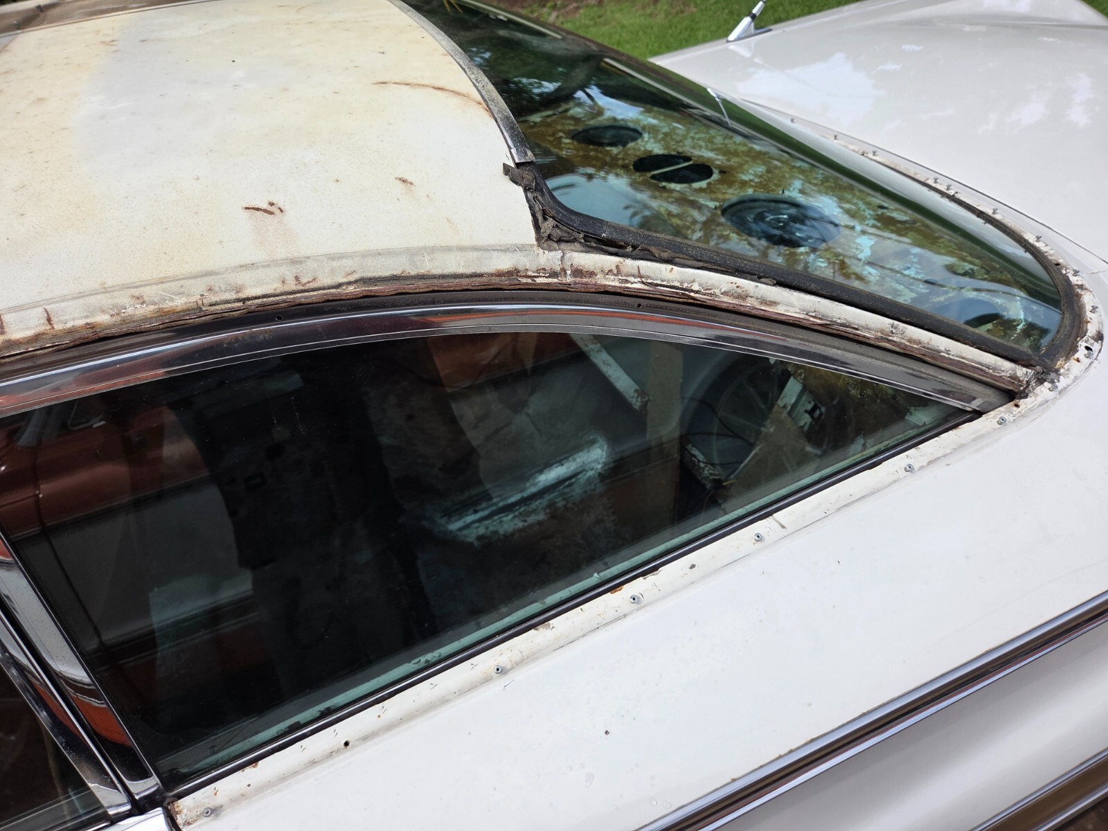 Chevrolet-Impala-1960-Coupe-14