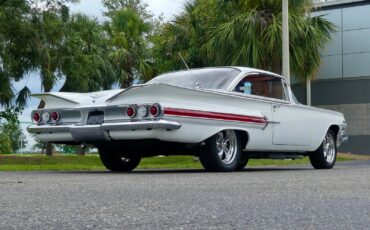 Chevrolet-Impala-1960-Coupe-19