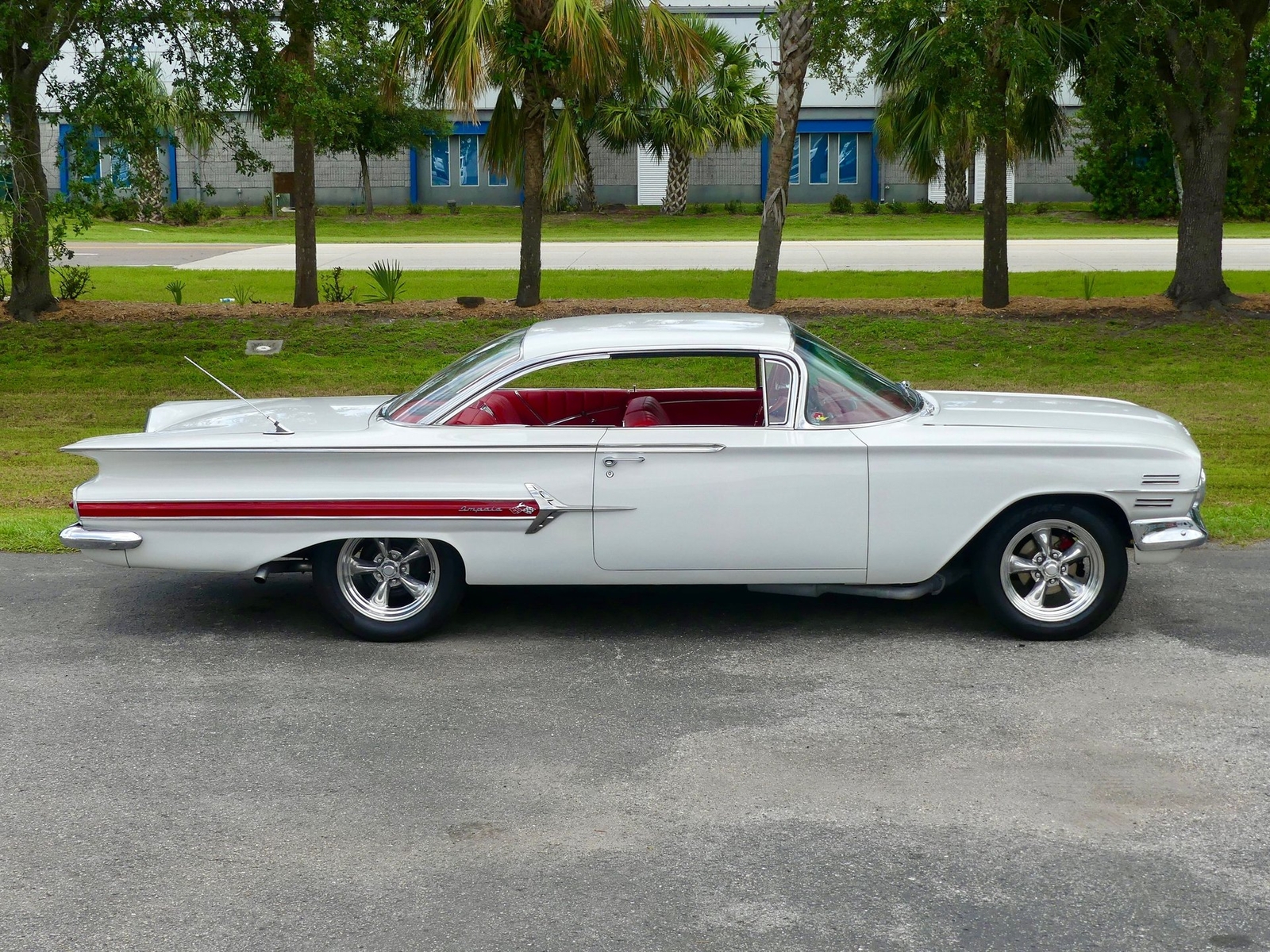 Chevrolet-Impala-1960-Coupe-20