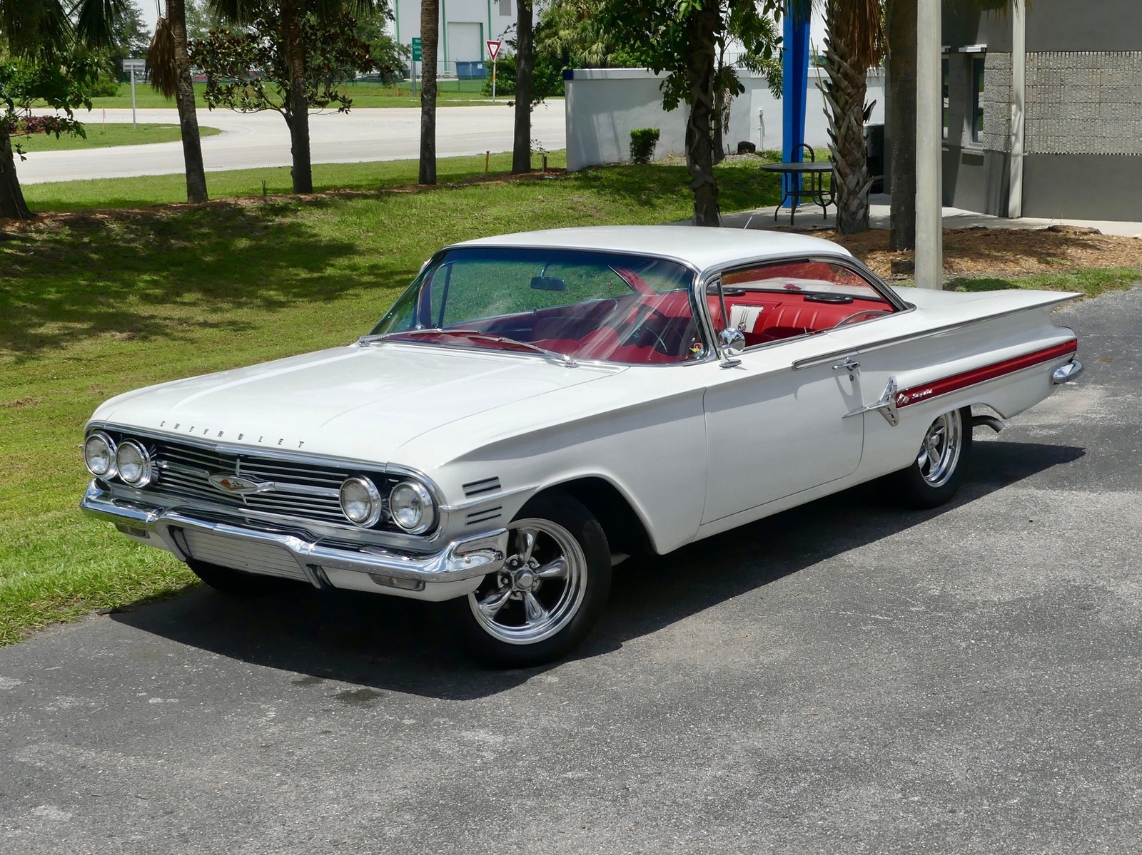Chevrolet-Impala-1960-Coupe-6