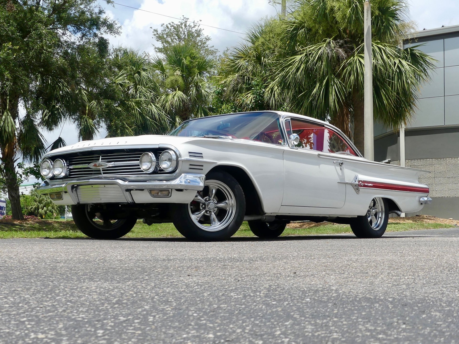 Chevrolet-Impala-1960-Coupe-7