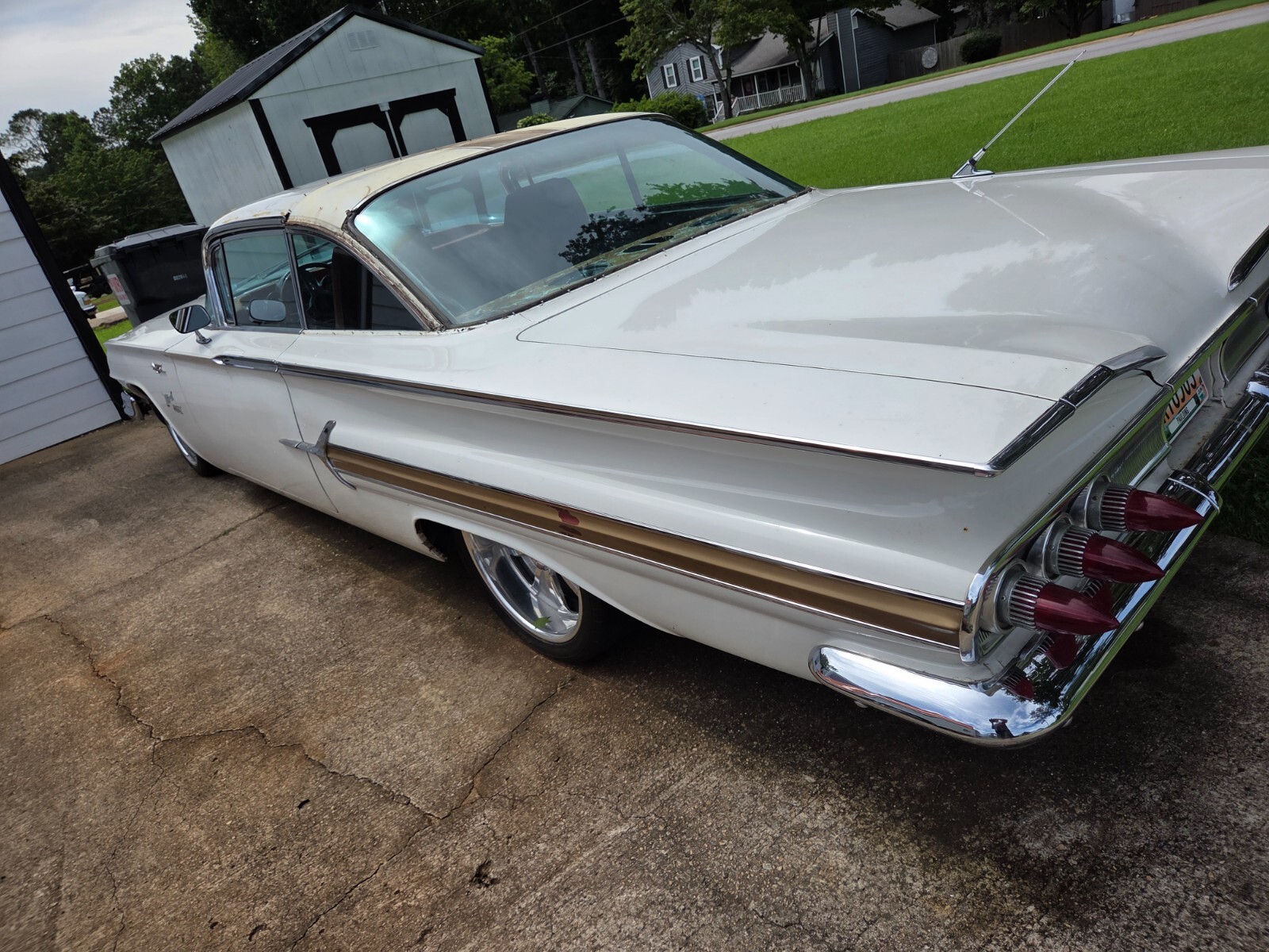 Chevrolet-Impala-1960-Coupe-9