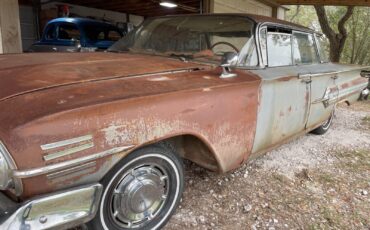 Chevrolet-Impala-1960-Sedan-2