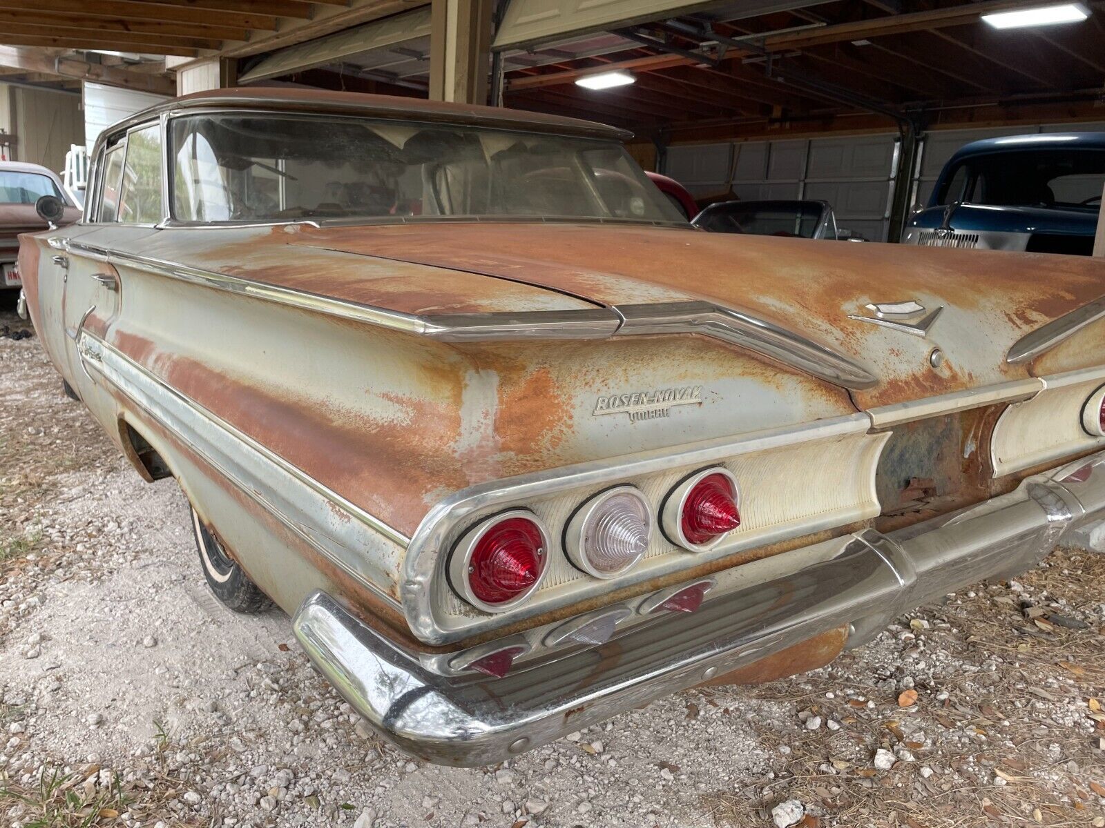 Chevrolet-Impala-1960-Sedan-7